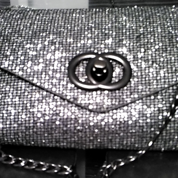 Purse - Picture 2 of 2